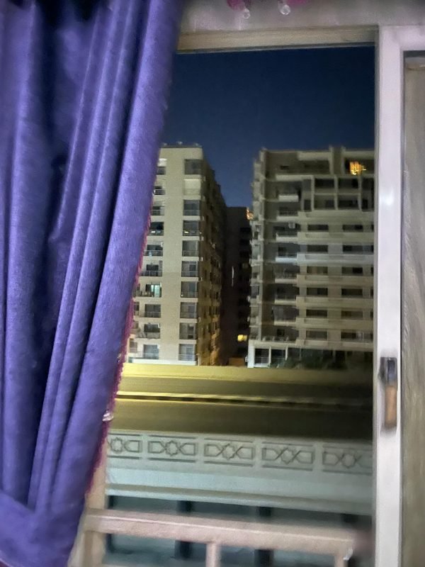 شقه  للبيع في كمبوند جراند سيتي فيو متميز علي 3 نواصي