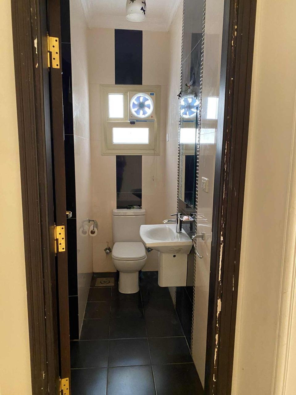 شقه للايجار  الاداري  رخصه رسمي  في  المعراج العلوي