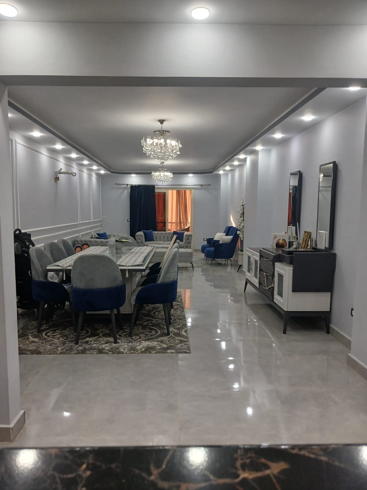 شقه للإيجار في الشطر السابع زهراء  المعادي بجوار جميع الخدمات