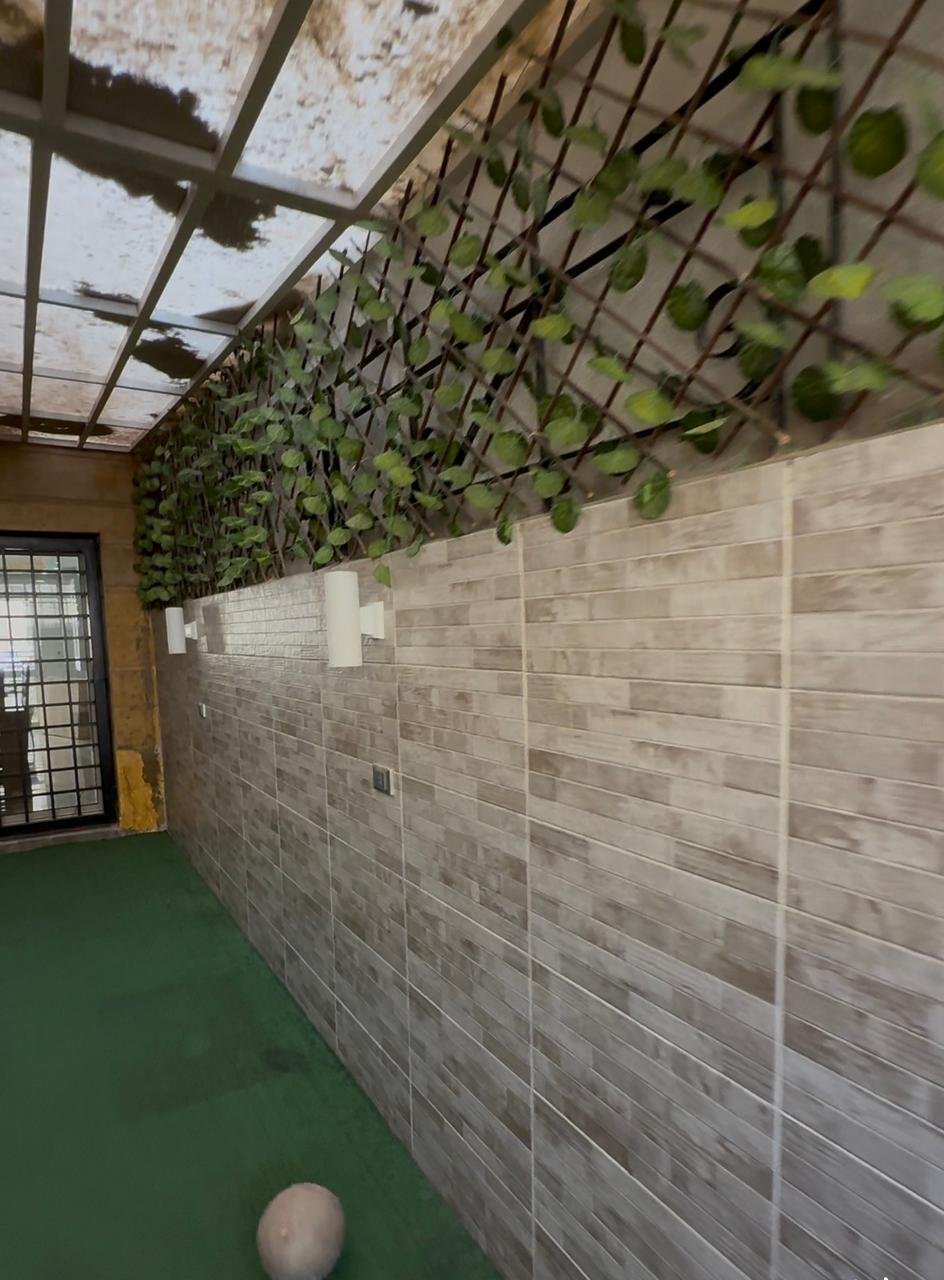 شقه للايجار في كمبوند تيجان1 زهراء المعادي  بجوار  جميع الخدمات