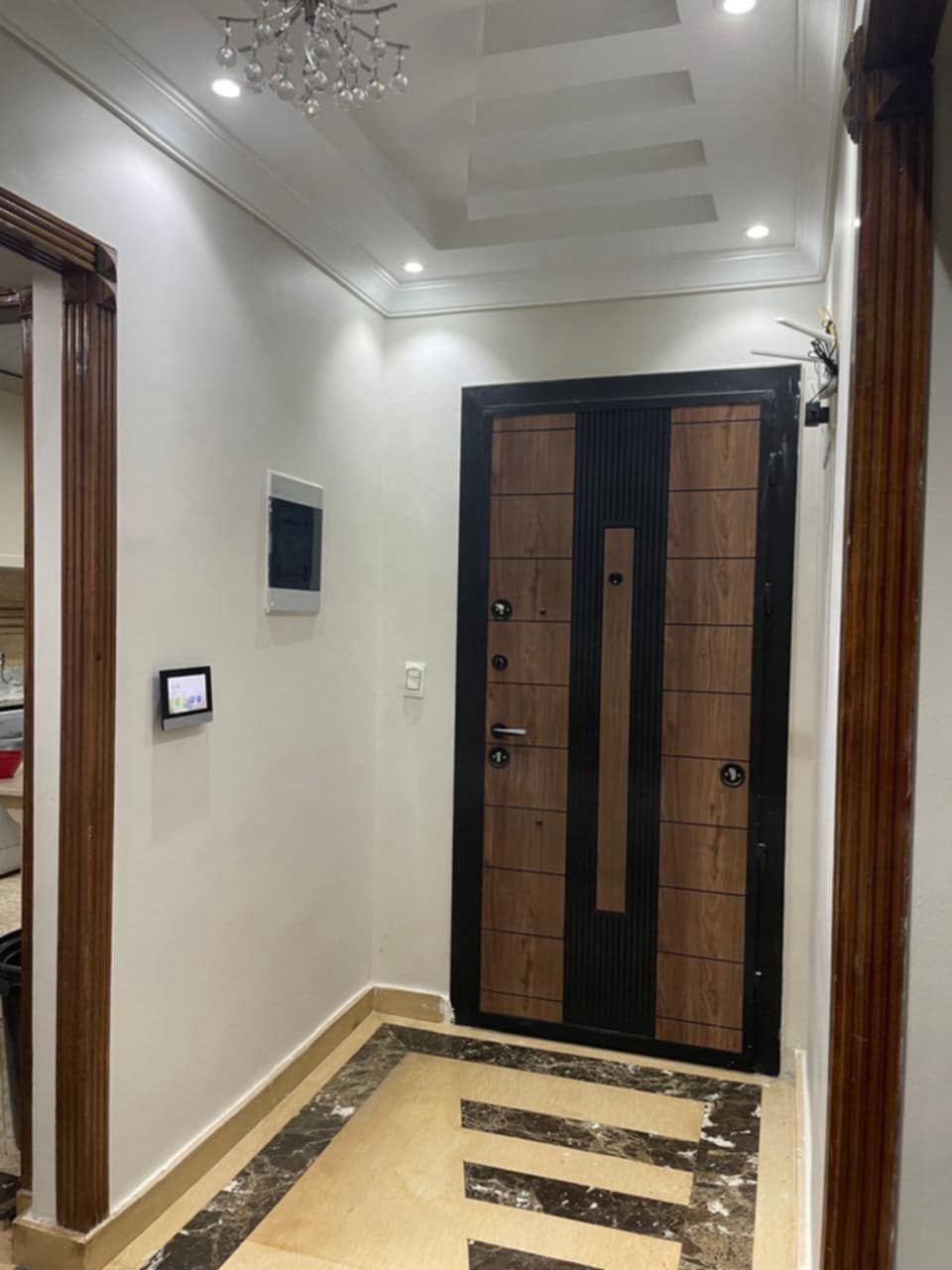 شقه للايجار في زهراء المعادي مدينه المعراج  فيو امامي  وتصلح اداري