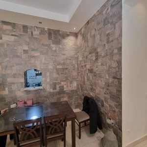 شقه للايجار  المفروش  مكيفه ب الكامل في الشطر السابع  زهراء المعادي بجوار جميع الخدمات