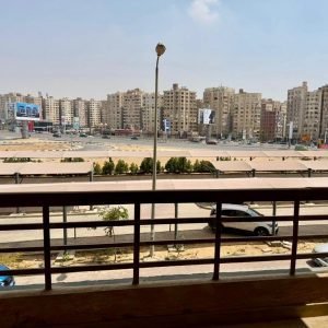 شقه للايجار  في  زهراء المعادي  المعراج الرئيسي  فيو مفتوح