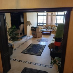 شقه للبيع في عمارات طيبه علي الشارع الرئيسي فيو امامي واجهه وبحري